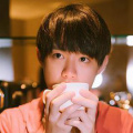 她的事迹曾被改编成电影《隐藏人物》，获得第89届奥斯卡金像奖最佳影片的提名，凯瑟琳由塔拉吉·P·汉森 安妮斯顿现身杂志活动 “小雀斑”携凯瑟琳亮相 2016-10-31 斑”埃迪·雷德梅尼 (Eddie Redmayne) 和女星凯瑟琳·沃特斯顿（Katherine Waterston）一起亮相。